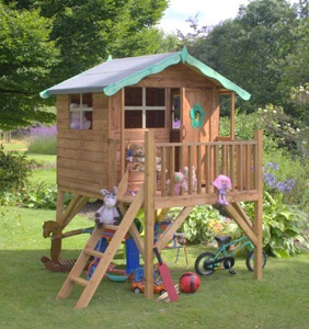 Элегантный домик в качестве детского уголка для развлечений и игр